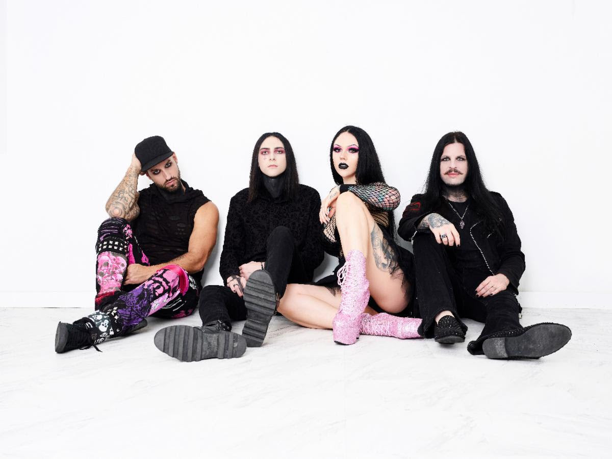 LIVING DEAD GIRL Drops Head-Turning New Single